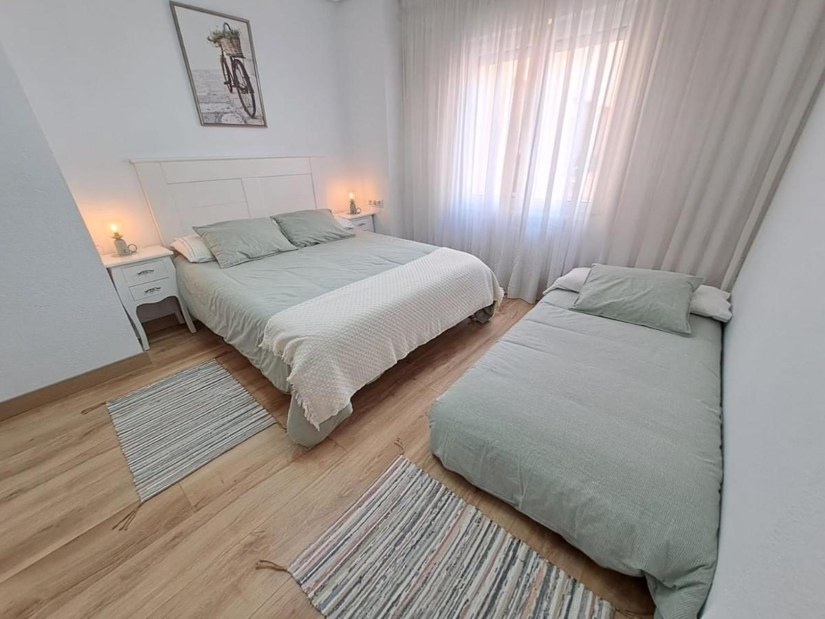 Apartamento De 120M2 Al Lado De Cabarceno Saron Dış mekan fotoğraf